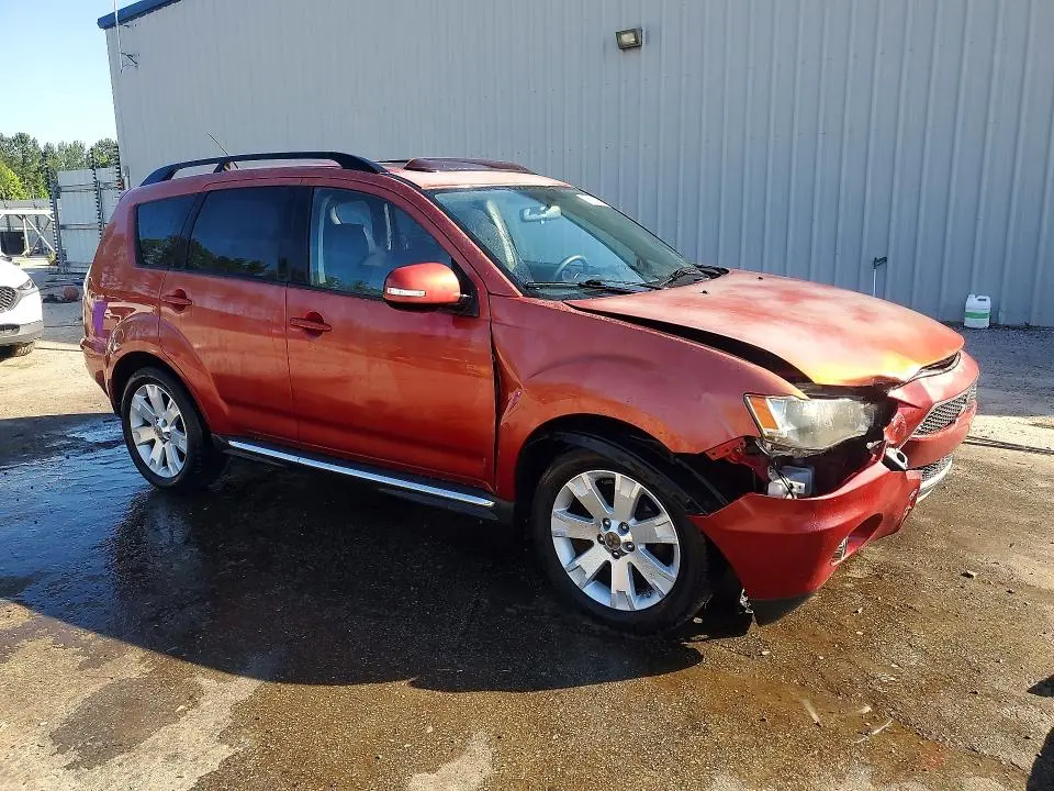 2010 MITSUBISHI OUTLANDER SE  