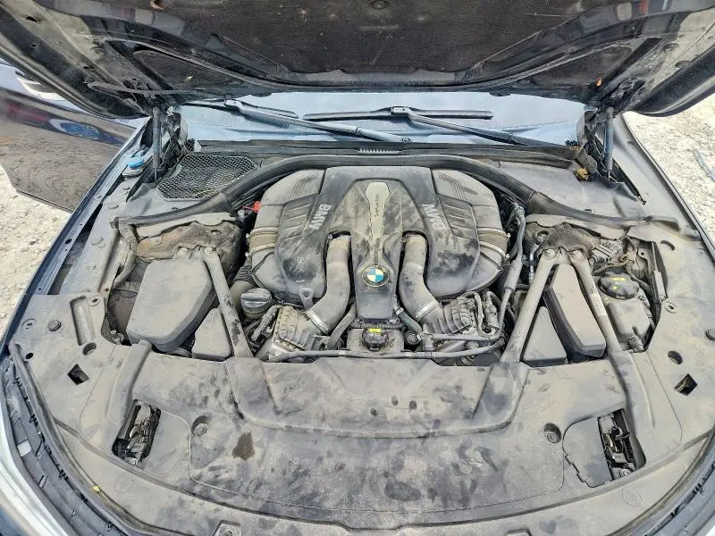 2016 BMW 750 XI  
