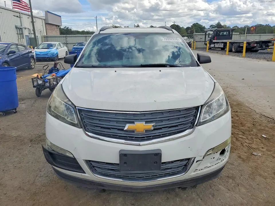 2016 CHEVROLET TRAVERSE LS  