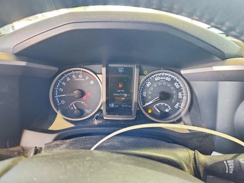 2017 TOYOTA TACOMA SR5 V6  