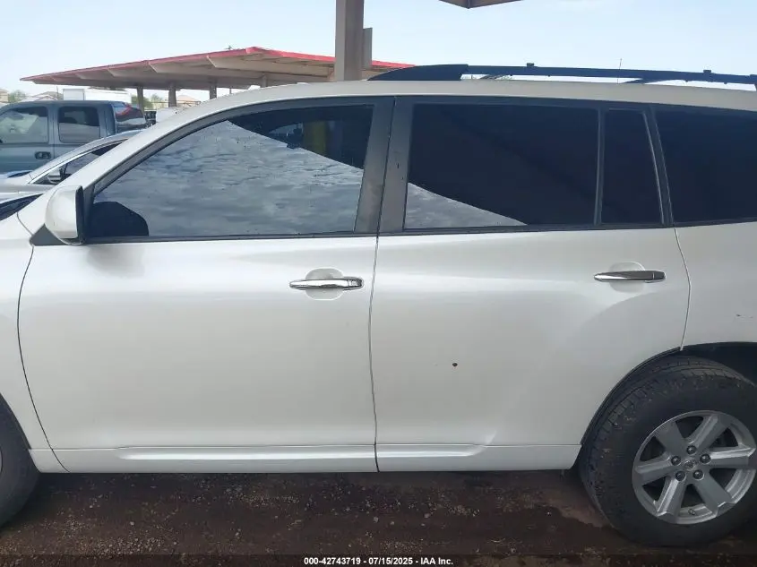 2010 TOYOTA HIGHLANDER SE V6
