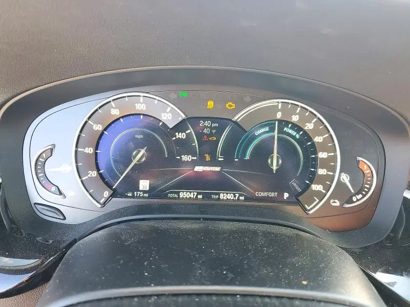 2019 BMW 530XE   