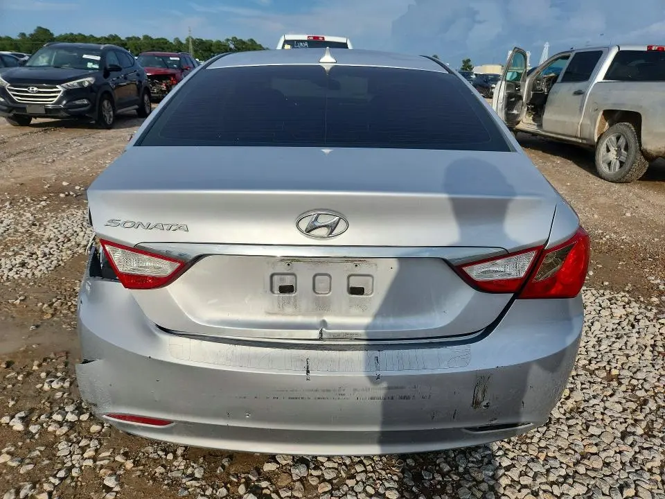 2012 HYUNDAI SONATA GLS  