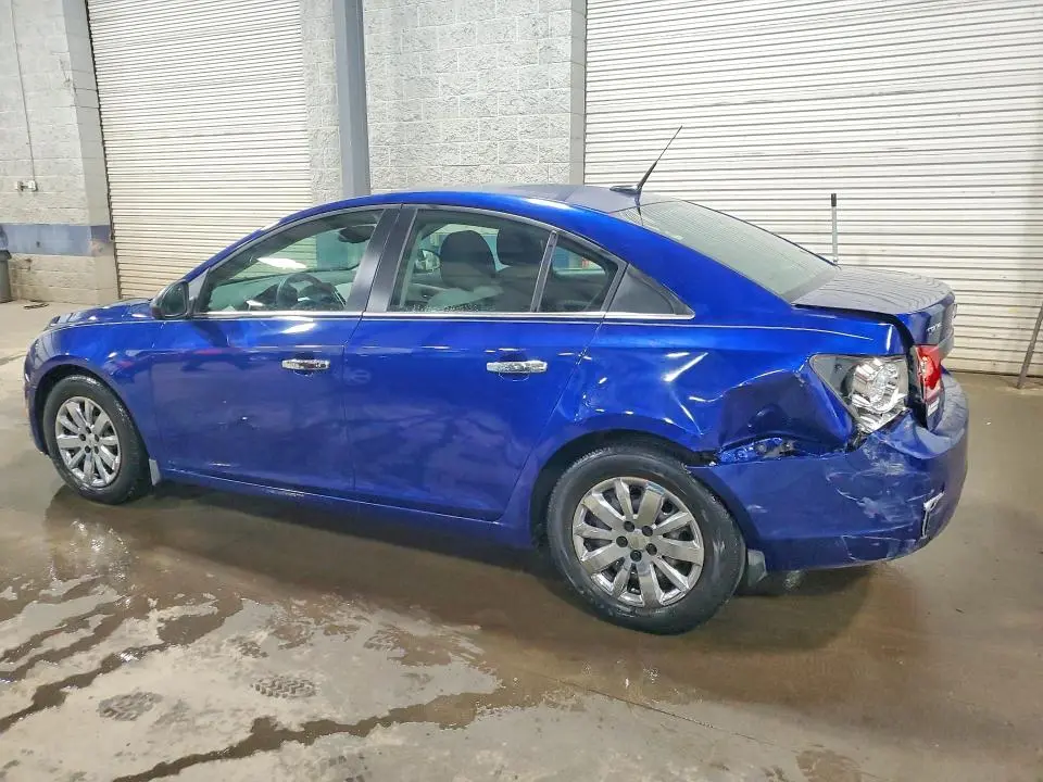 2012 CHEVROLET CRUZE LS  