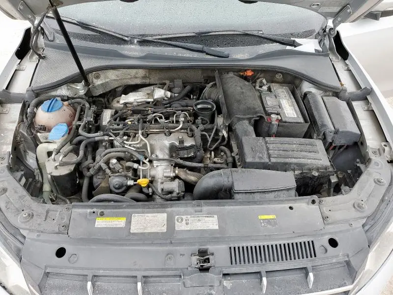 2014 VOLKSWAGEN PASSAT SE  