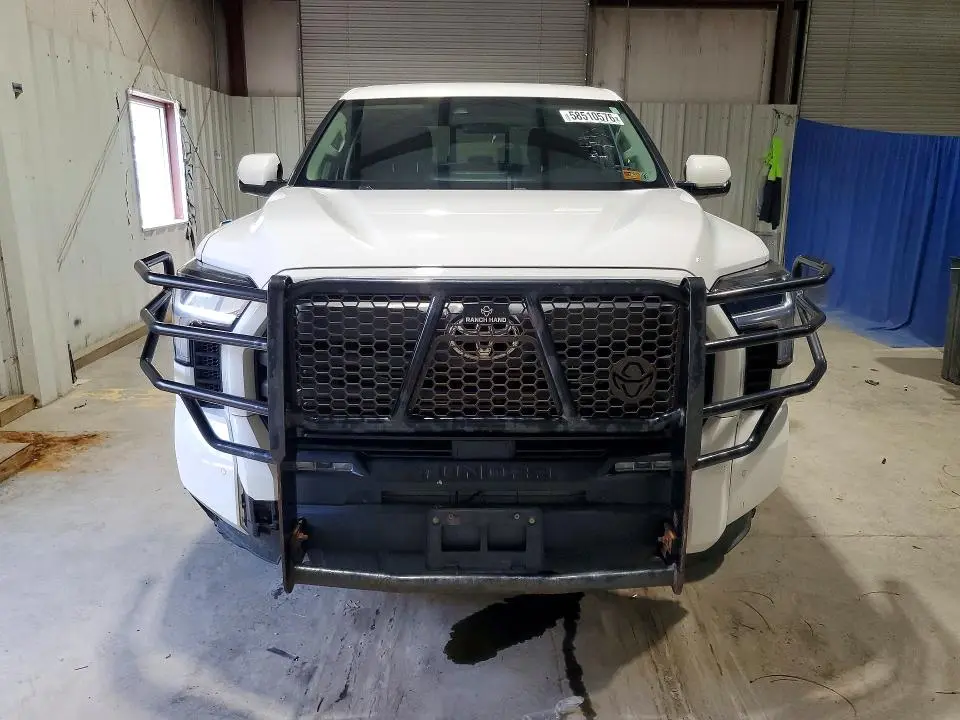 2023 TOYOTA TUNDRA SR5  