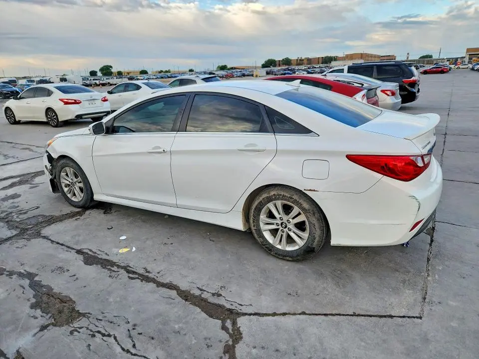 2014 HYUNDAI SONATA GLS  