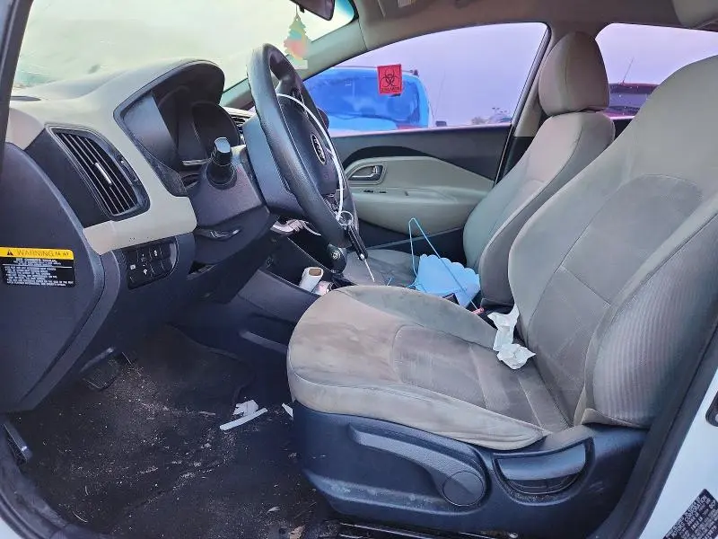 2014 KIA RIO LX  