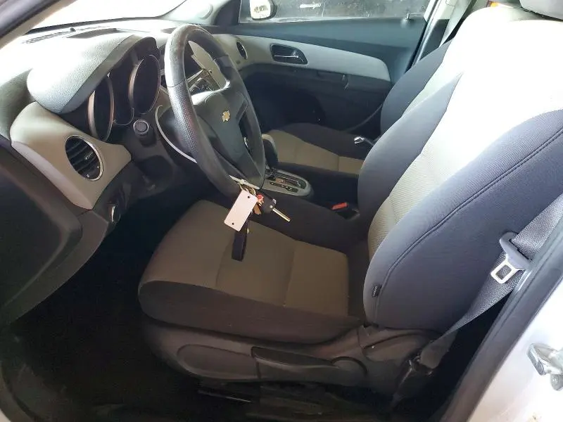 2012 CHEVROLET CRUZE LS  