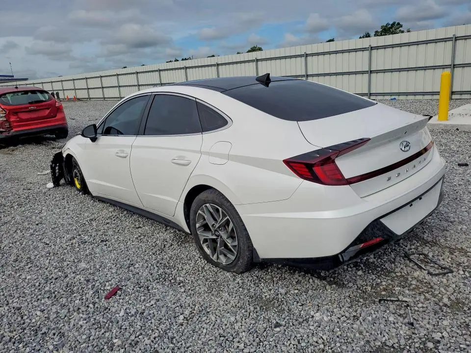 2022 HYUNDAI SONATA SEL  