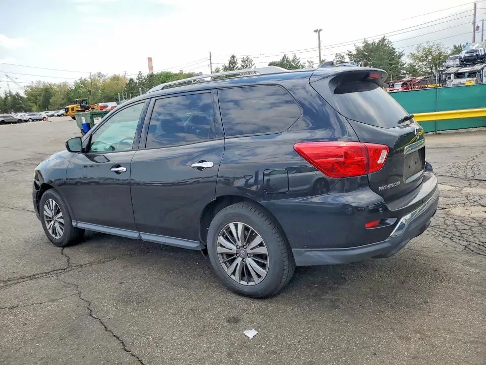 2020 NISSAN PATHFINDER SV  