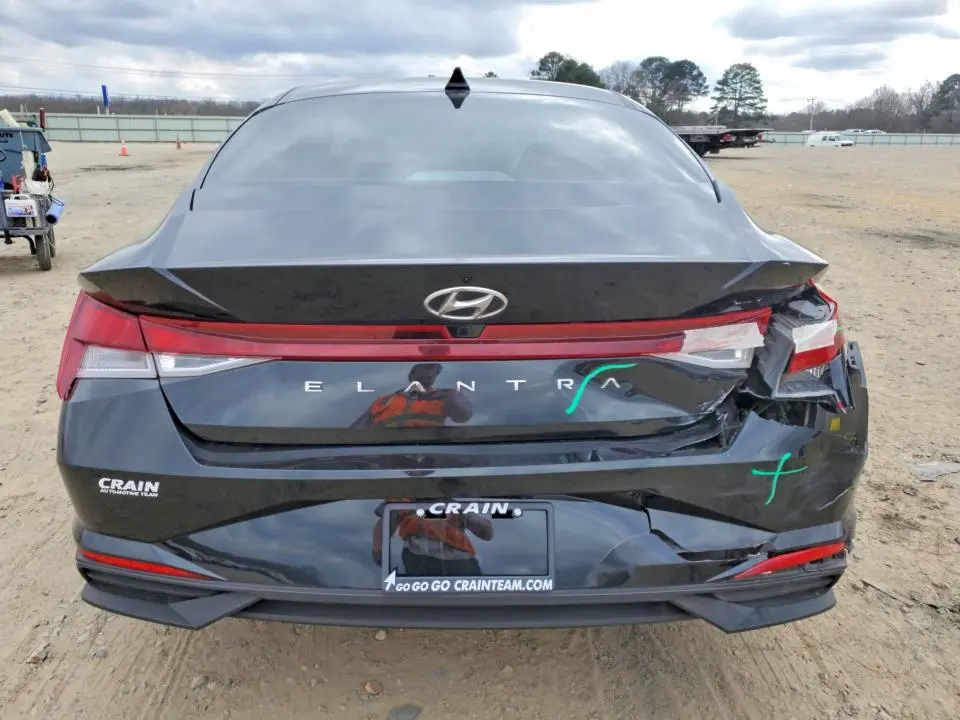 2022 HYUNDAI ELANTRA SEL  