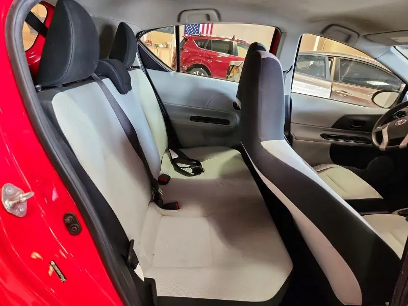 2013 TOYOTA PRIUS C ONE  