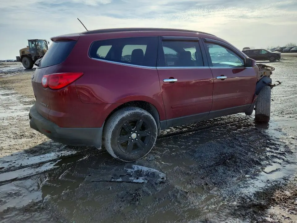 2011 CHEVROLET TRAVERSE LT  