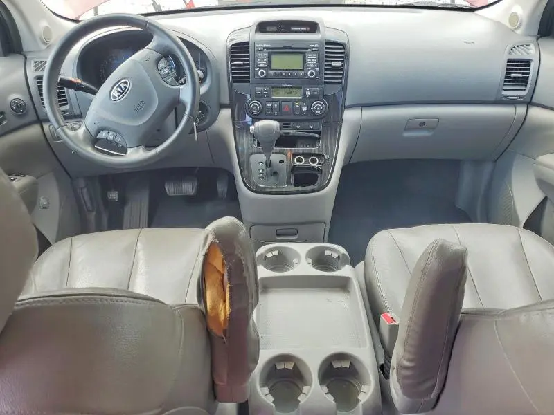 2011 KIA SEDONA EX  