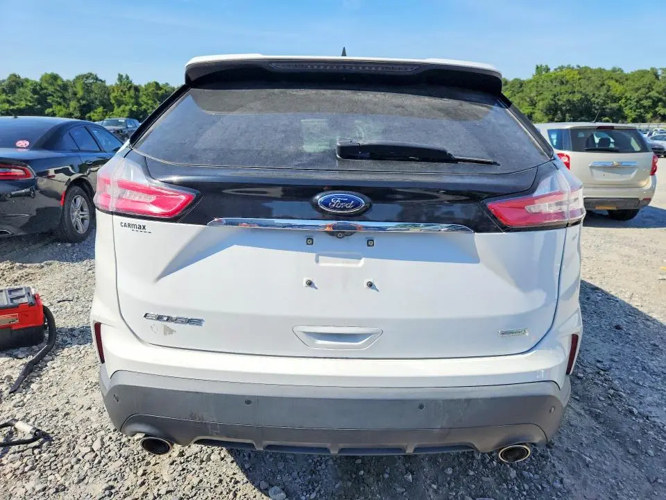 2020 FORD EDGE SE  