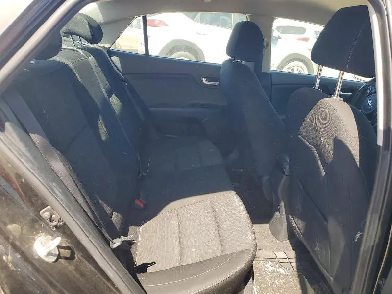 2021 KIA RIO S  