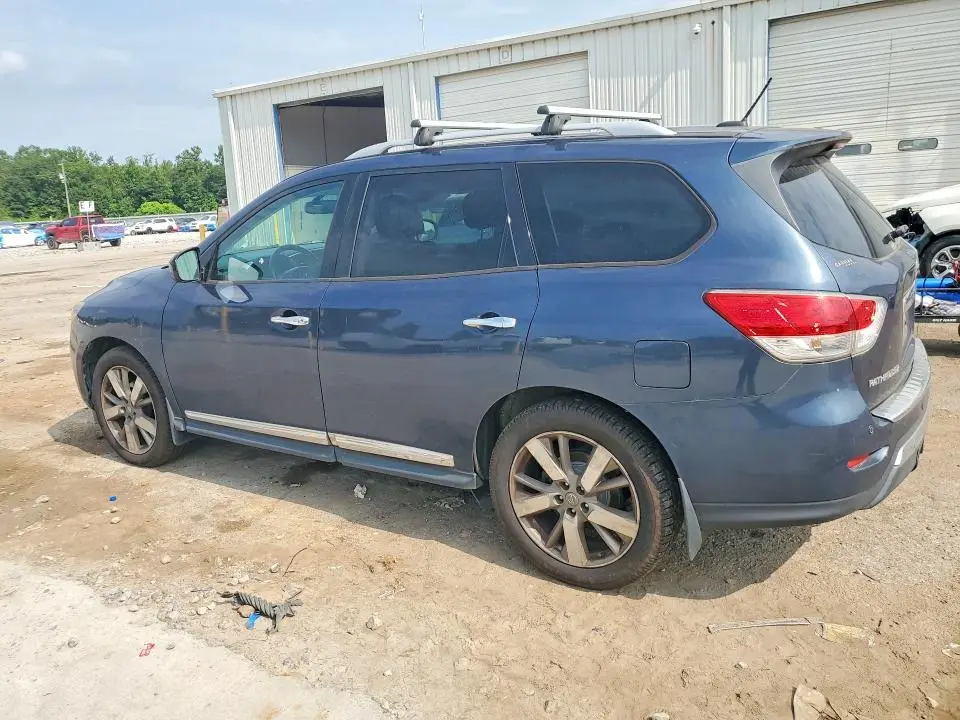 2016 NISSAN PATHFINDER PLATINUM  