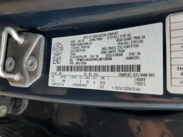 2019 FORD ESCAPE SE  