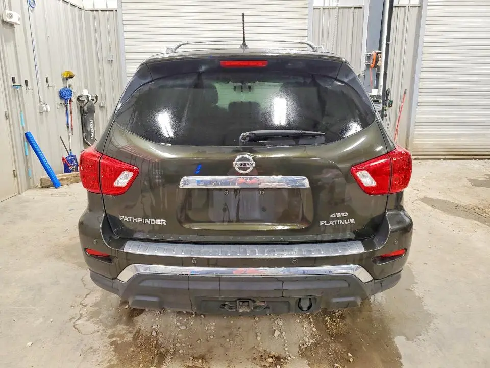 2017 NISSAN PATHFINDER PLATINUM  