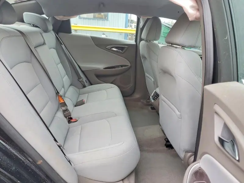 2017 CHEVROLET MALIBU LT  