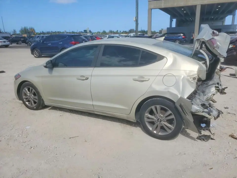 2017 HYUNDAI ELANTRA SE  