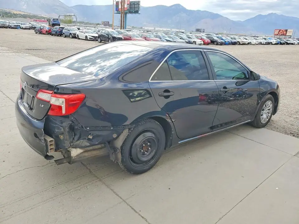 2013 TOYOTA CAMRY LE  