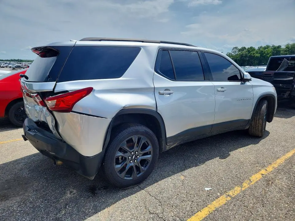 2018 CHEVROLET TRAVERSE RS  
