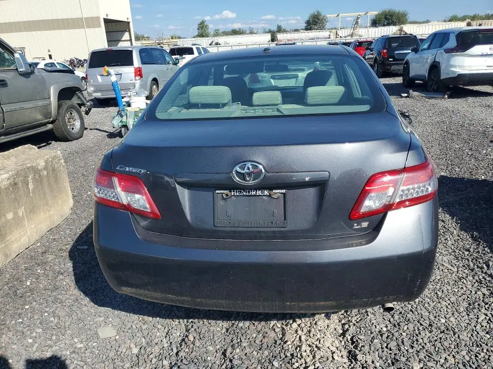 2011 TOYOTA CAMRY LE  