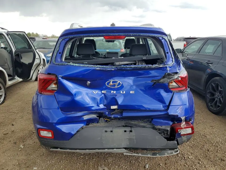 2024 HYUNDAI VENUE LIMITED  