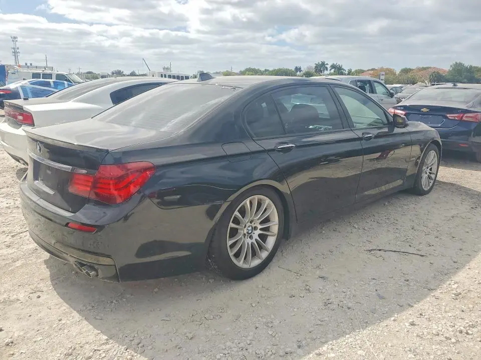 2013 BMW 750 LI  