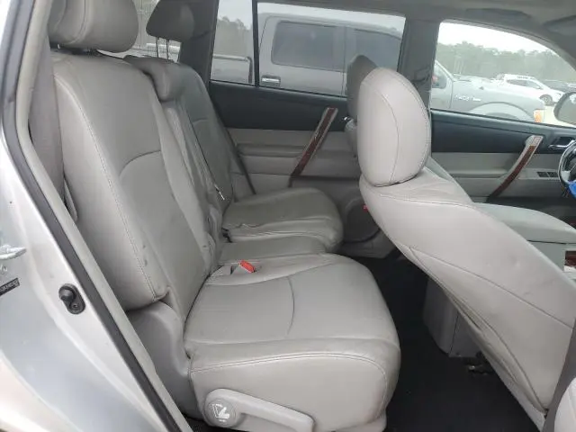 2013 TOYOTA HIGHLANDER LIMITED  
