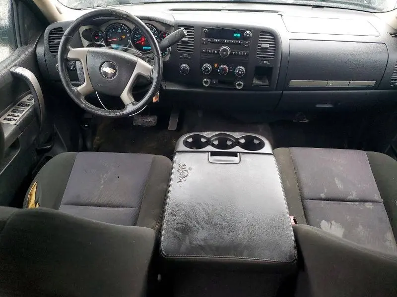 2011 CHEVROLET SILVERADO K1500 LT  