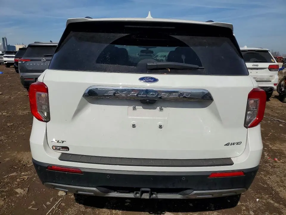 2024 FORD EXPLORER XLT  