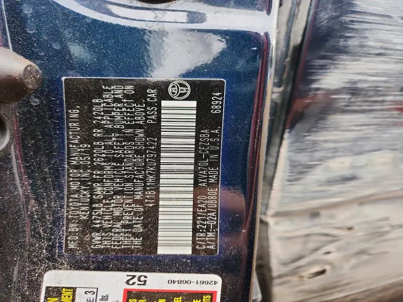 2019 TOYOTA CAMRY SE  