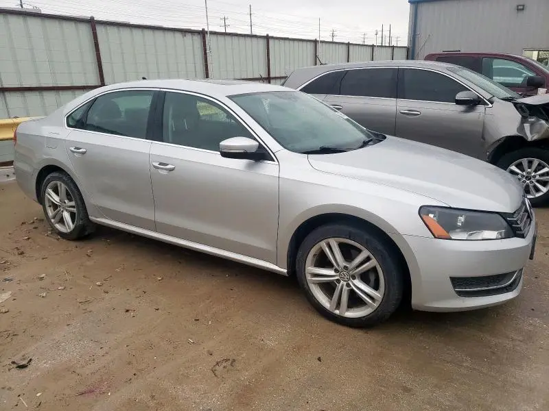 2014 VOLKSWAGEN PASSAT SE  