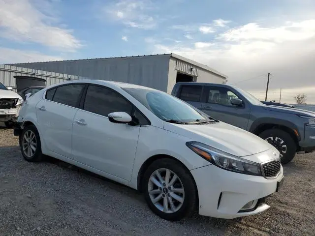 2017 KIA FORTE LX  