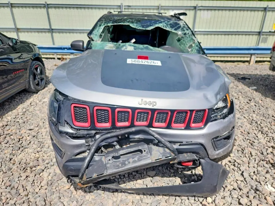 2019 JEEP COMPASS TRAILHAWK  