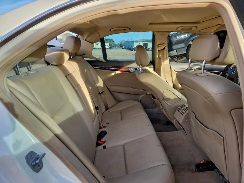 2010 MERCEDES-BENZ C 300  