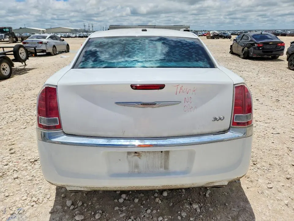2013 CHRYSLER 300   