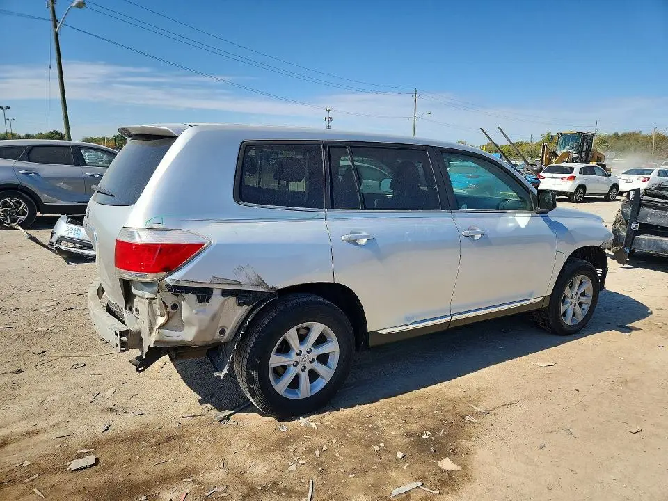 2013 TOYOTA HIGHLANDER BASE  