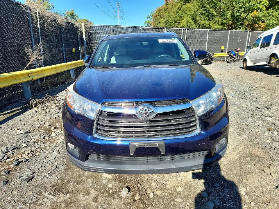 2016 TOYOTA HIGHLANDER XLE  
