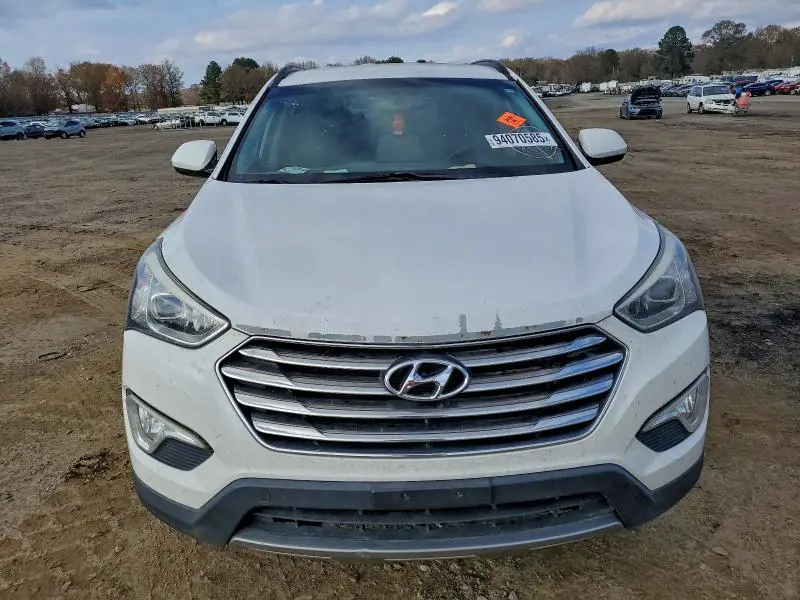 2016 HYUNDAI SANTA FE SE  