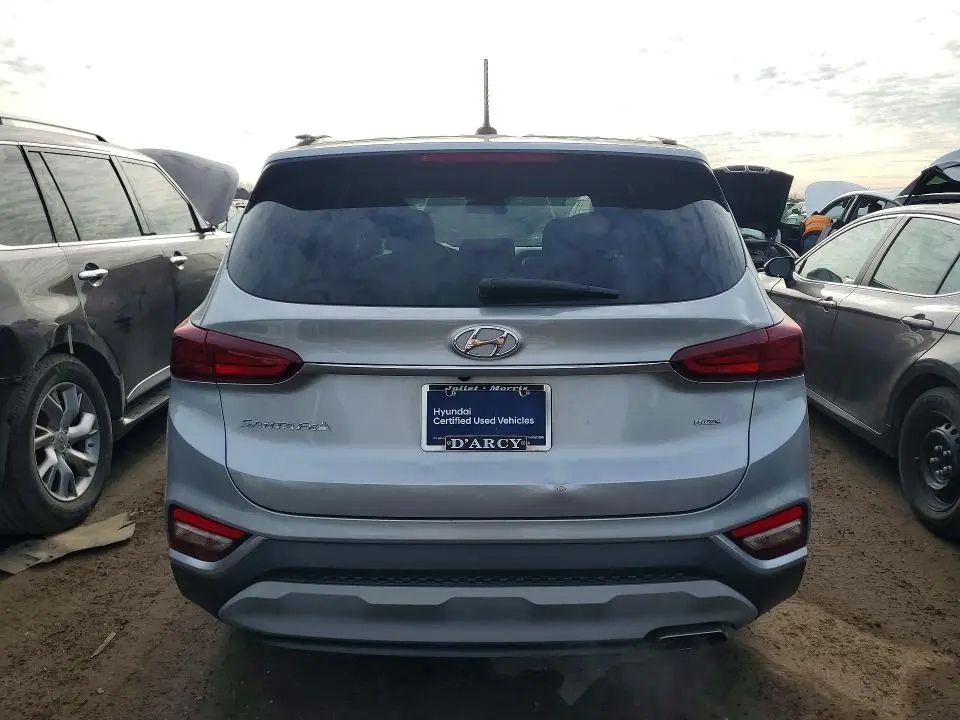 2020 HYUNDAI SANTA FE SE  