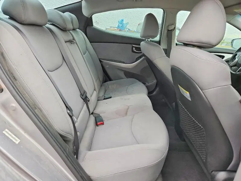 2011 HYUNDAI ELANTRA   