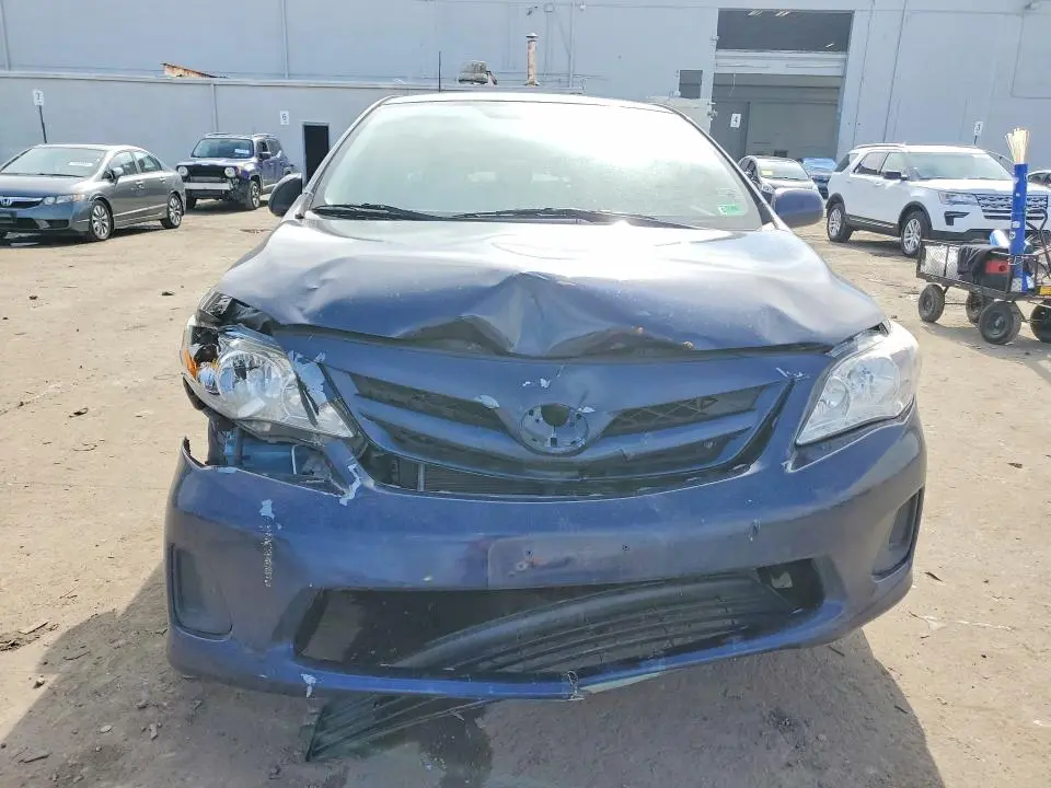 2013 TOYOTA COROLLA LE  