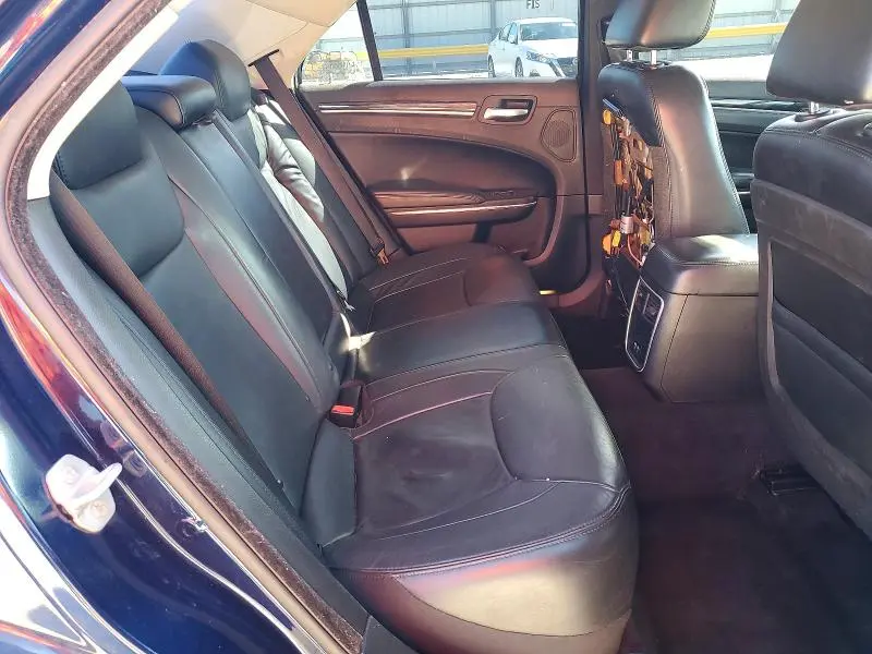 2015 CHRYSLER 300 LIMITED  