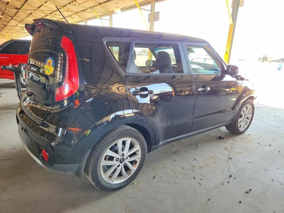 2017 KIA SOUL +  