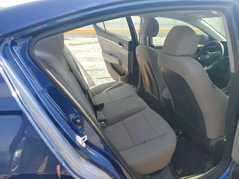 2019 HYUNDAI ELANTRA SE  