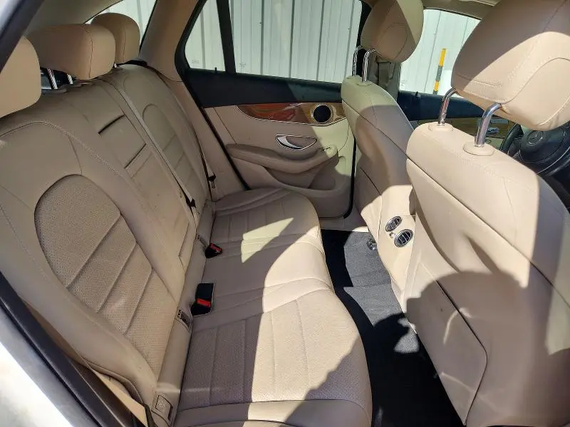 2019 MERCEDES-BENZ GLC 300  